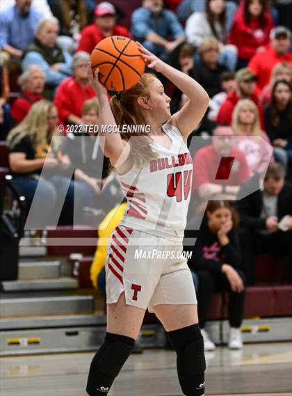 Thumbnail 3 in Tuckerman vs. Bigelow (AAA 2A Regional 1st round) photogallery.