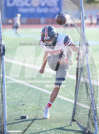 Thumbnail 1 in Pioneer vs Liberty Hill (UIL 5A D2 Quarterfinal Playoff) photogallery.
