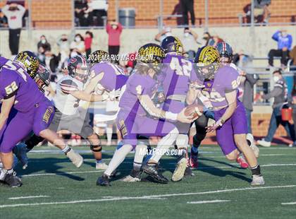 Thumbnail 3 in Pioneer vs Liberty Hill (UIL 5A D2 Quarterfinal Playoff) photogallery.