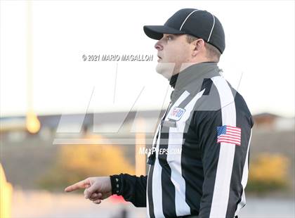 Thumbnail 3 in Pioneer vs Liberty Hill (UIL 5A D2 Quarterfinal Playoff) photogallery.