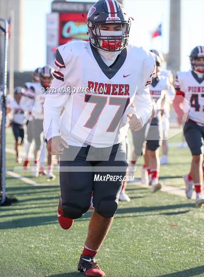 Thumbnail 3 in Pioneer vs Liberty Hill (UIL 5A D2 Quarterfinal Playoff) photogallery.