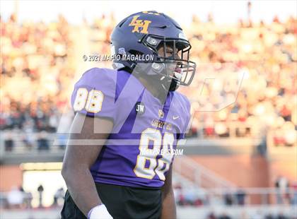 Thumbnail 1 in Pioneer vs Liberty Hill (UIL 5A D2 Quarterfinal Playoff) photogallery.
