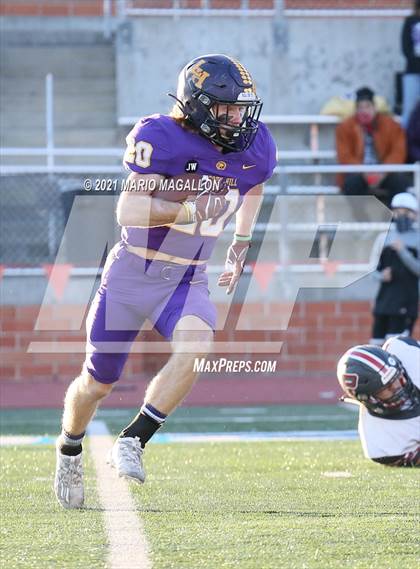 Thumbnail 3 in Pioneer vs Liberty Hill (UIL 5A D2 Quarterfinal Playoff) photogallery.