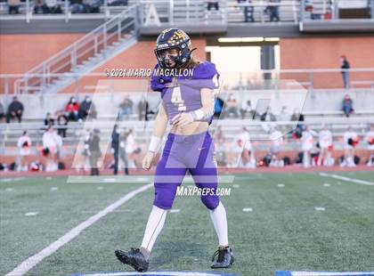 Thumbnail 2 in Pioneer vs Liberty Hill (UIL 5A D2 Quarterfinal Playoff) photogallery.