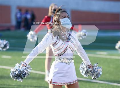 Thumbnail 1 in Pioneer vs Liberty Hill (UIL 5A D2 Quarterfinal Playoff) photogallery.