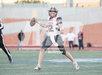 Thumbnail 1 in Pioneer vs Liberty Hill (UIL 5A D2 Quarterfinal Playoff) photogallery.