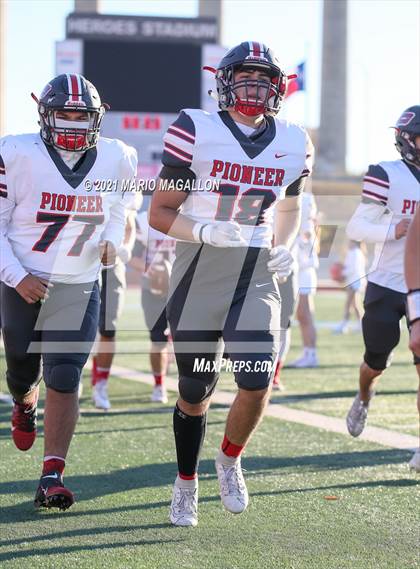 Thumbnail 2 in Pioneer vs Liberty Hill (UIL 5A D2 Quarterfinal Playoff) photogallery.