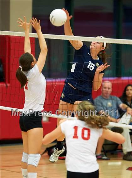 Thumbnail 2 in Menlo @ Castilleja photogallery.