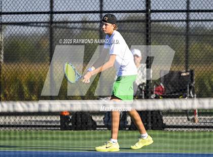 Thumbnail 2 in Norwell vs Yorktown (Delta Invitational) photogallery.
