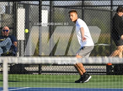Thumbnail 2 in Norwell vs Yorktown (Delta Invitational) photogallery.
