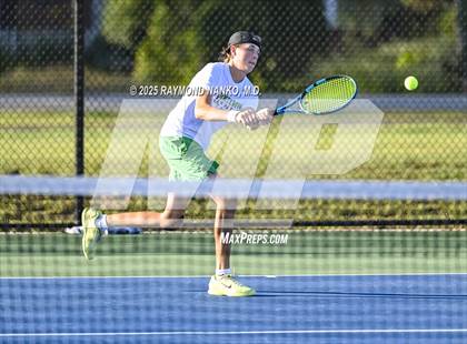 Thumbnail 2 in Norwell vs Yorktown (Delta Invitational) photogallery.