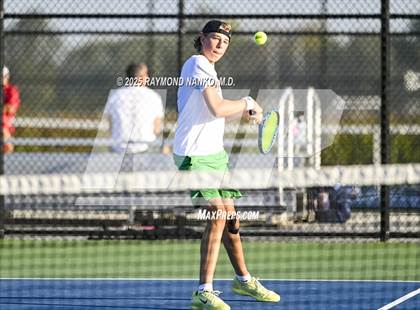 Thumbnail 2 in Norwell vs Yorktown (Delta Invitational) photogallery.