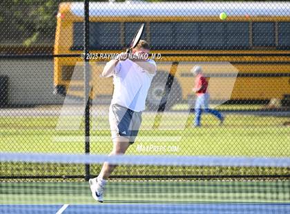 Thumbnail 2 in Norwell vs Yorktown (Delta Invitational) photogallery.