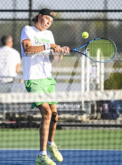 Thumbnail 3 in Norwell vs Yorktown (Delta Invitational) photogallery.
