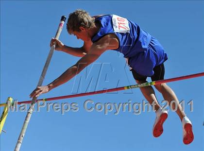 Thumbnail 1 in Sacramento Meet of Champions (Boys Pole Vault) photogallery.