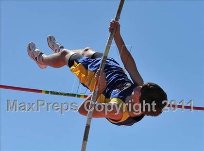 Thumbnail 3 in Sacramento Meet of Champions (Boys Pole Vault) photogallery.