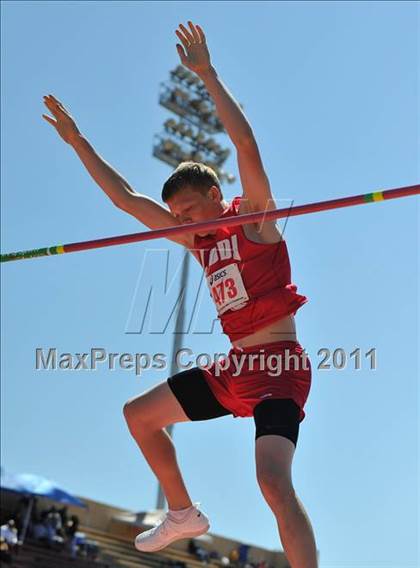 Thumbnail 3 in Sacramento Meet of Champions (Boys Pole Vault) photogallery.