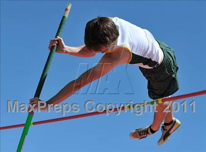 Thumbnail 3 in Sacramento Meet of Champions (Boys Pole Vault) photogallery.