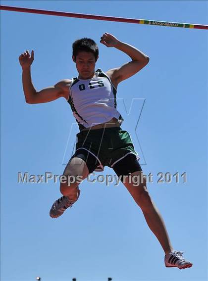 Thumbnail 2 in Sacramento Meet of Champions (Boys Pole Vault) photogallery.