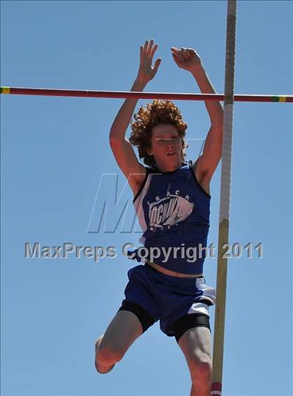 Thumbnail 3 in Sacramento Meet of Champions (Boys Pole Vault) photogallery.