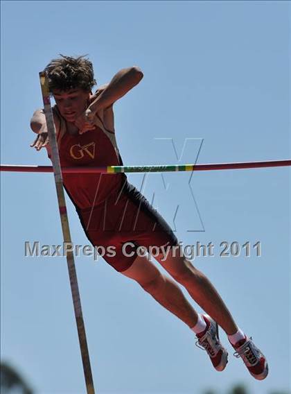 Thumbnail 3 in Sacramento Meet of Champions (Boys Pole Vault) photogallery.