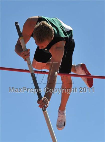 Thumbnail 2 in Sacramento Meet of Champions (Boys Pole Vault) photogallery.