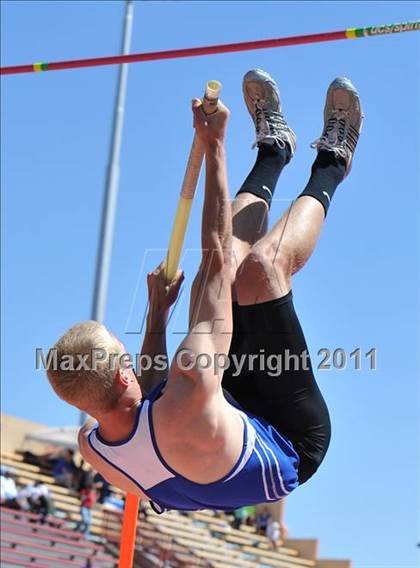 Thumbnail 2 in Sacramento Meet of Champions (Boys Pole Vault) photogallery.