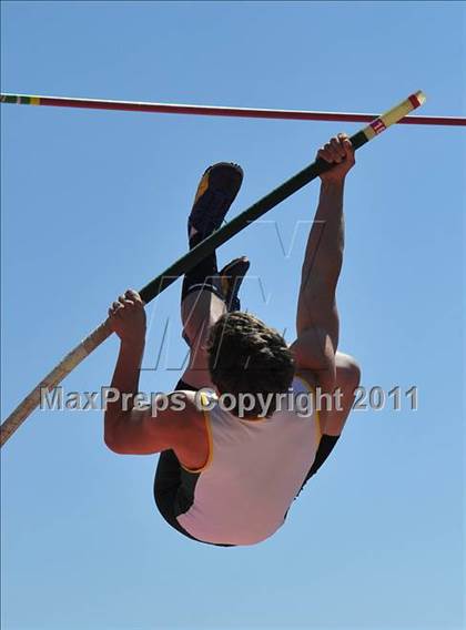 Thumbnail 1 in Sacramento Meet of Champions (Boys Pole Vault) photogallery.