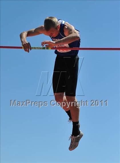 Thumbnail 1 in Sacramento Meet of Champions (Boys Pole Vault) photogallery.