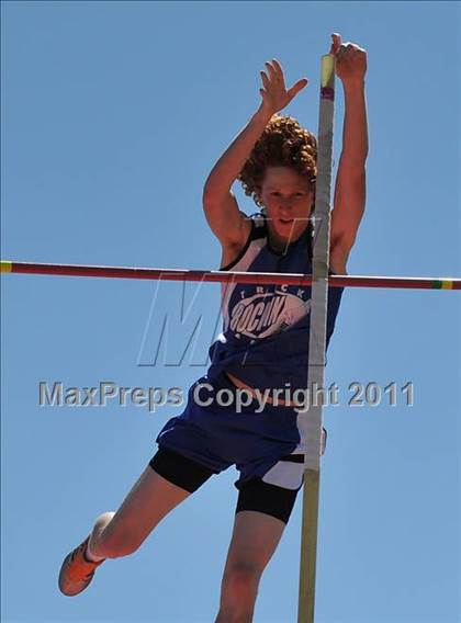 Thumbnail 2 in Sacramento Meet of Champions (Boys Pole Vault) photogallery.