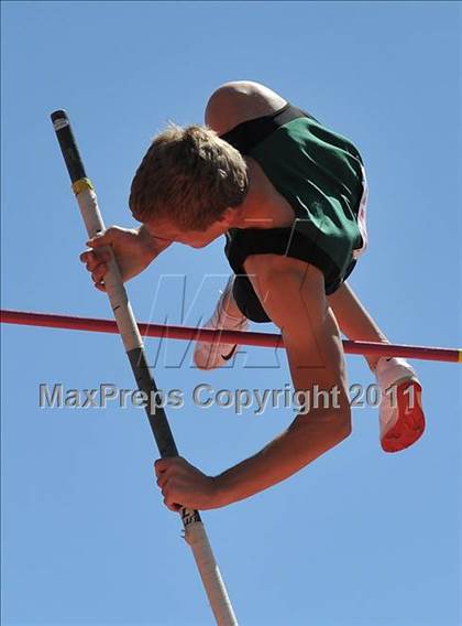 Thumbnail 1 in Sacramento Meet of Champions (Boys Pole Vault) photogallery.