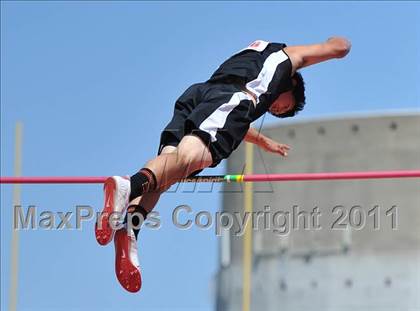 Thumbnail 1 in Sacramento Meet of Champions (Boys Pole Vault) photogallery.
