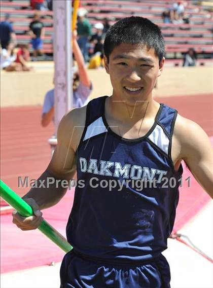 Thumbnail 2 in Sacramento Meet of Champions (Boys Pole Vault) photogallery.