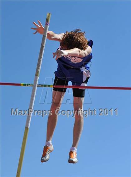Thumbnail 1 in Sacramento Meet of Champions (Boys Pole Vault) photogallery.