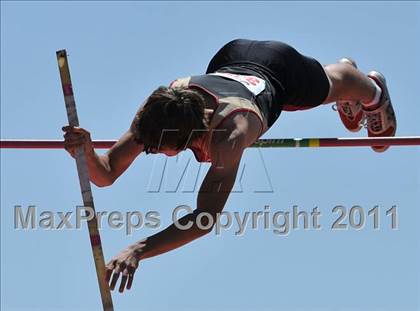 Thumbnail 1 in Sacramento Meet of Champions (Boys Pole Vault) photogallery.