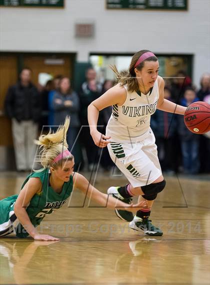 Thumbnail 2 in Woodgrove @ Loudoun Valley photogallery.