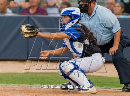 Thumbnail 3 in Hallettsville vs. Santa Gertrudis Academy (UIL 3A Regional Final) photogallery.