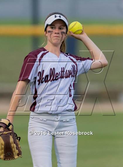 Thumbnail 3 in Hallettsville vs. Santa Gertrudis Academy (UIL 3A Regional Final) photogallery.