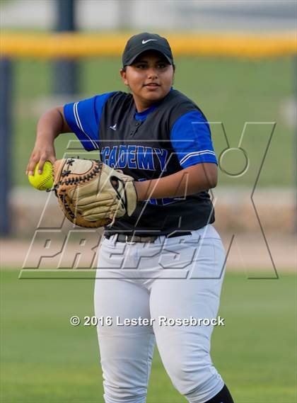 Thumbnail 3 in Hallettsville vs. Santa Gertrudis Academy (UIL 3A Regional Final) photogallery.