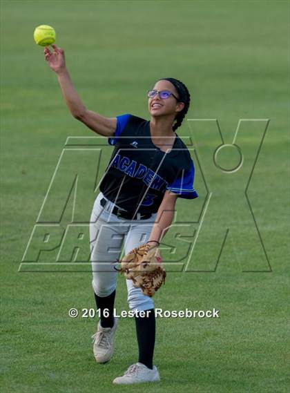 Thumbnail 1 in Hallettsville vs. Santa Gertrudis Academy (UIL 3A Regional Final) photogallery.