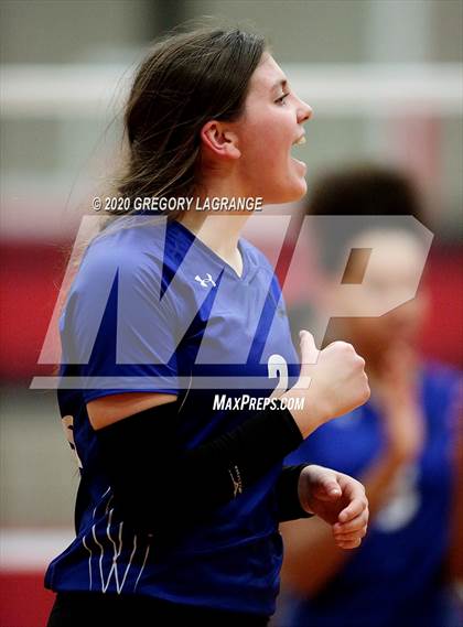 Thumbnail 1 in Guyer vs V.R. Eaton (UIL 6A Regional Semifinal) photogallery.