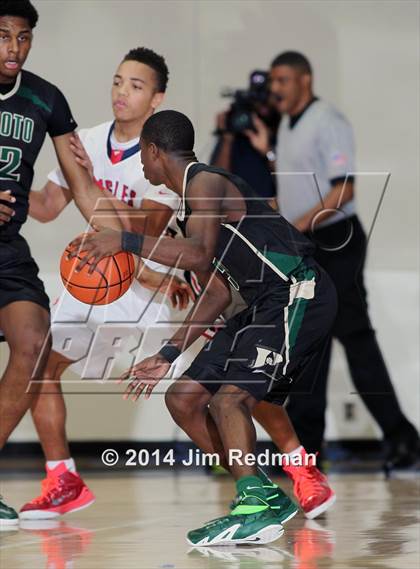 Thumbnail 3 in Atascocita vs. DeSoto (McDonald's Texas Invitational) photogallery.