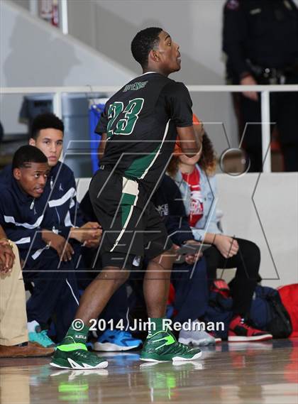 Thumbnail 2 in Atascocita vs. DeSoto (McDonald's Texas Invitational) photogallery.