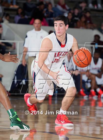 Thumbnail 1 in Atascocita vs. DeSoto (McDonald's Texas Invitational) photogallery.