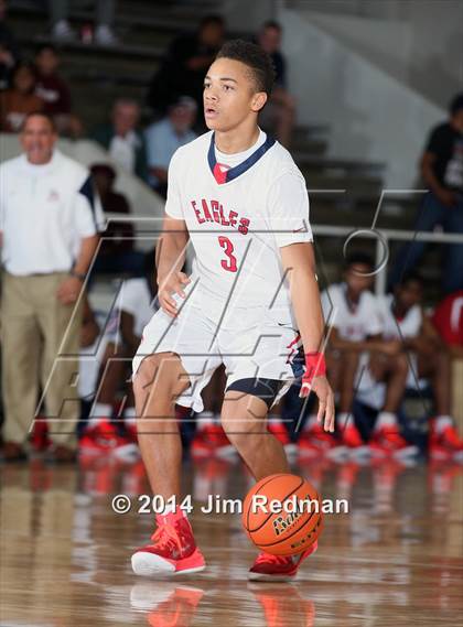 Thumbnail 3 in Atascocita vs. DeSoto (McDonald's Texas Invitational) photogallery.