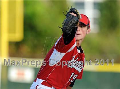Thumbnail 3 in Marvin Ridge vs. South Point (NCHSAA 3A West Final) photogallery.