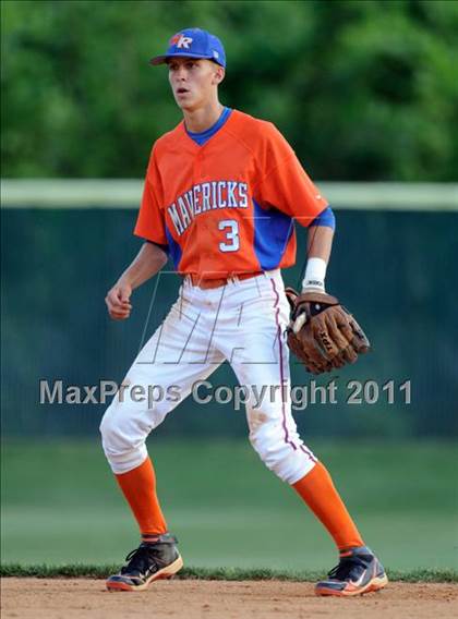 Thumbnail 2 in Marvin Ridge vs. South Point (NCHSAA 3A West Final) photogallery.