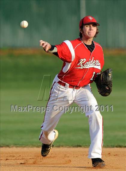 Thumbnail 2 in Marvin Ridge vs. South Point (NCHSAA 3A West Final) photogallery.