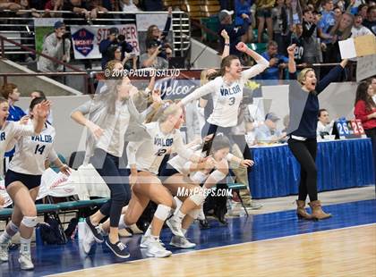 Thumbnail 3 in Chaparral vs. Valor Christian (CHSAA 5A State Final) photogallery.
