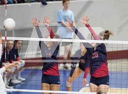 Thumbnail 1 in Chaparral vs. Valor Christian (CHSAA 5A State Final) photogallery.